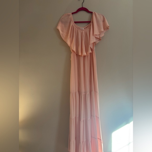 VENUS Dresses & Skirts - VENUS Soft Pink Maxi Dress with Ruffle Detail